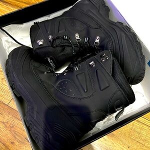 Winter boots. London fog. 11. Black